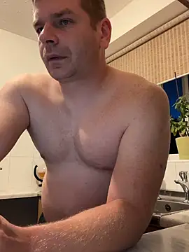 Snapshot of Dan_NFS chatting on September 30, 2025, 5:12 am Dan NFS online show from September 30, 2025, 5:12 am