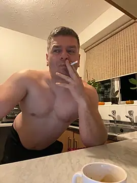 Snapshot of Dan_NFS chatting on November 11, 2025, 4:23 am Dan NFS online show from November 11, 2025, 4:23 am