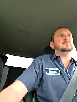 Snapshot of MrMechanic38 chatting on April 3, 2026, 12:58 pm MrMechanic38 online show from April 3, 2026, 12:58 pm