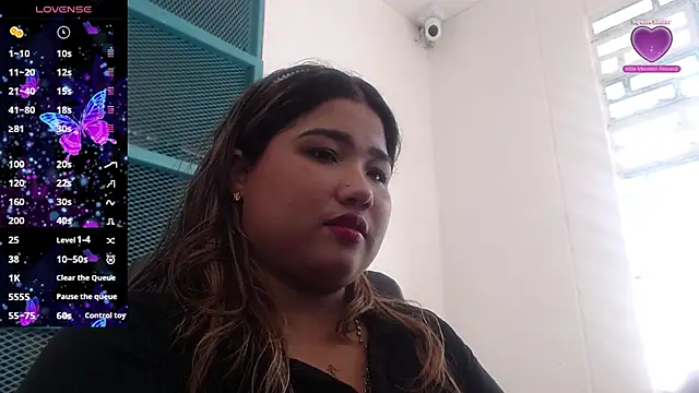 Gabycutee online show from October 2, 2025, 9:11 pm