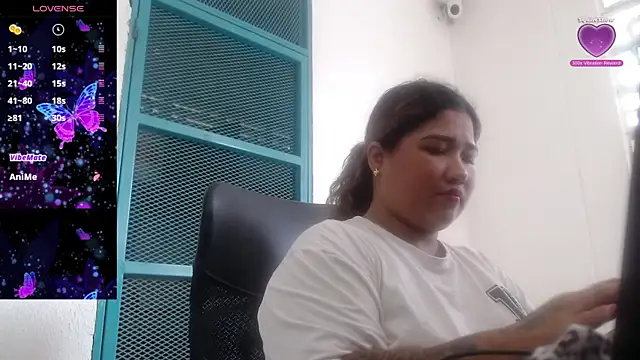 Gabycutee online show from October 4, 2025, 7:45 pm