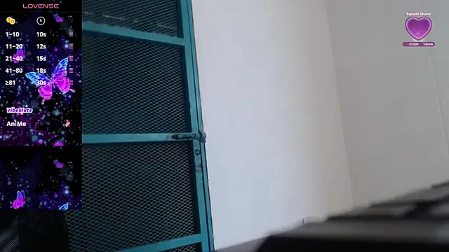 Gabycutee online show from October 18, 2025, 8:53 pm