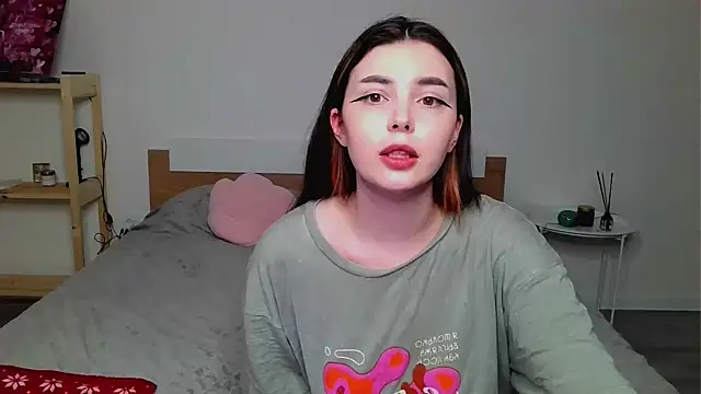 peaachybabe   online show from March 13, 2025, 8:22 pm