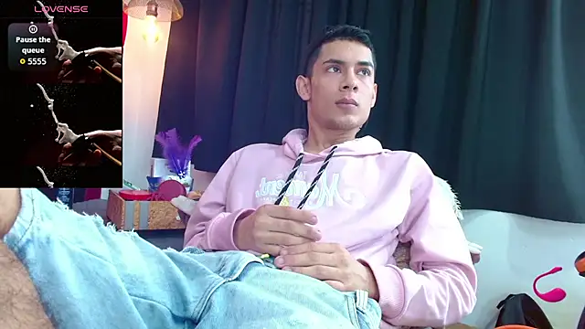 Oliver king sex online show from September 23, 2025, 4:43 pm