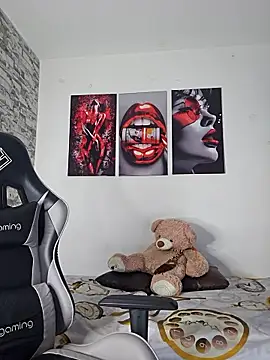 Antonella2 m online show from January 15, 2026, 1:05 pm