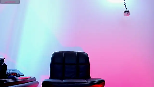 Agnes jones  online show from September 29, 2025, 2:22 pm