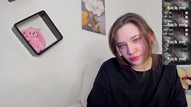 Holly Molii online show from February 13, 2025, 4:11 am