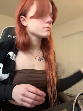 Snapshot of foxy_ana13 chatting on September 14, 2025, 8:52 pm foxy ana13 online show from September 14, 2025, 8:52 pm