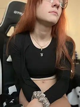 Snapshot of foxy_ana13 chatting on September 20, 2025, 5:58 pm foxy ana13 online show from September 20, 2025, 5:58 pm