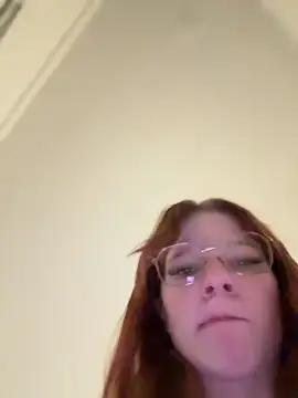 Snapshot of foxy_ana13 chatting on October 1, 2025, 4:40 am foxy ana13 online show from October 1, 2025, 4:40 am