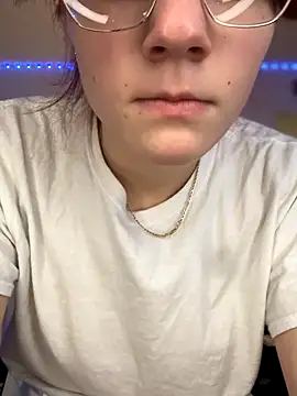 Snapshot of foxy_ana13 chatting on October 5, 2025, 7:34 pm foxy ana13 online show from October 5, 2025, 7:34 pm