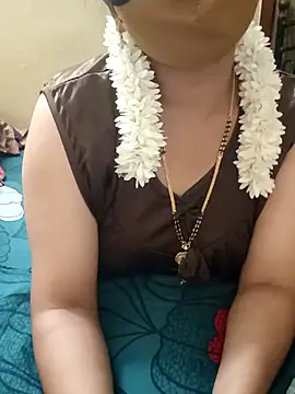 Snapshot of yourtamilcouple chatting on February 22, 2025, 5:23 am yourtamilcouple online show from February 22, 2025, 5:23 am