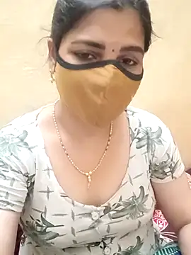 Snapshot of yourtamilcouple chatting on March 4, 2025, 3:04 pm yourtamilcouple online show from March 4, 2025, 3:04 pm