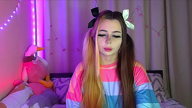 suemeow online show from February 24, 2025, 1:24 am