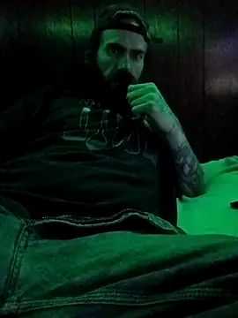 RobStrokes215 online show from April 12, 2026, 5:56 am