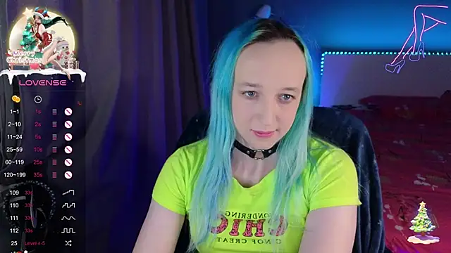 SexyTrixyLove online show from December 16, 2024, 5:06 am