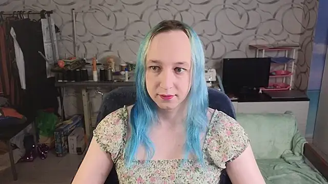 SexyTrixyLove online show from September 22, 2025, 6:15 am