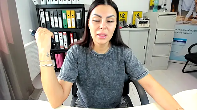 kilenyapatrice online show from September 13, 2025, 10:15 am