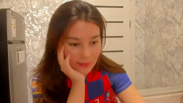 Snapshot of LunaXmii chatting on June 22, 2026, 11:57 pm LunaXmii online show from June 22, 2026, 11:57 pm