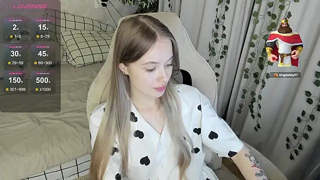 Snapshot of mell_milles chatting on September 9, 2025, 3:55 pm mell milles online show from September 9, 2025, 3:55 pm