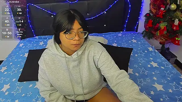 im angels77 online show from December 14, 2024, 3:04 pm