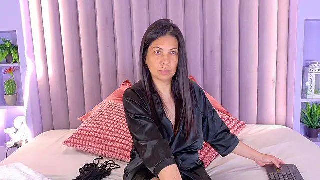 Snapshot of JaylaScott__ chatting on March 21, 2026, 7:39 pm JaylaScott online show from March 21, 2026, 7:39 pm