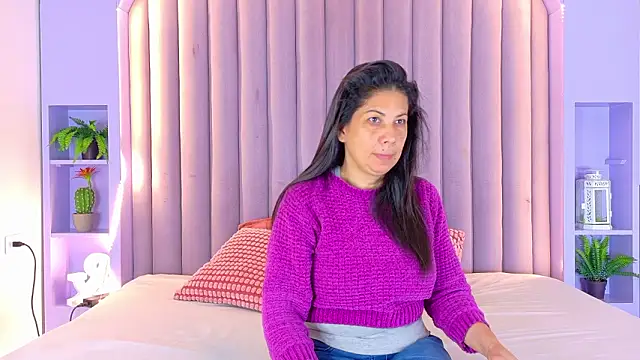 Snapshot of JaylaScott__ chatting on March 24, 2026, 11:37 am JaylaScott online show from March 24, 2026, 11:37 am