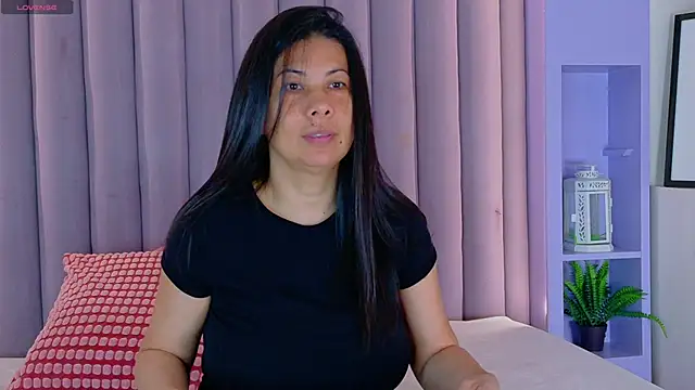Snapshot of JaylaScott__ chatting on March 26, 2026, 11:49 am JaylaScott online show from March 26, 2026, 11:49 am