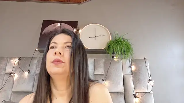 Snapshot of JaylaScott__ chatting on April 12, 2026, 11:48 am JaylaScott online show from April 12, 2026, 11:48 am