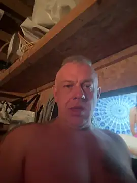 Snapshot of JakubW79 chatting on February 27, 2025, 8:20 pm JakubW79 online show from February 27, 2025, 8:20 pm