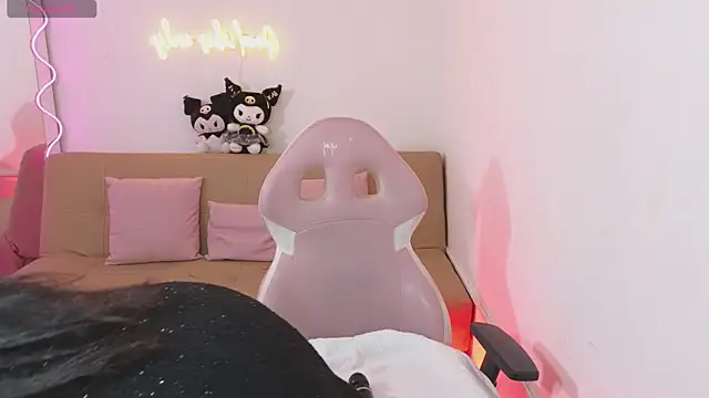 Snapshot of hina_tay chatting on February 15, 2025, 4:36 am hina tay online show from February 15, 2025, 4:36 am