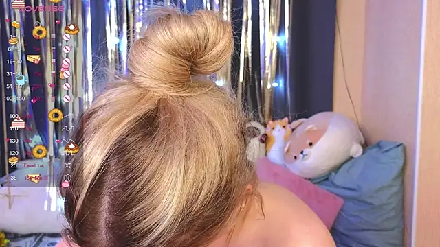 Snapshot of doll_barbieee chatting on December 17, 2024, 1:18 am doll barbieee online show from December 17, 2024, 1:18 am
