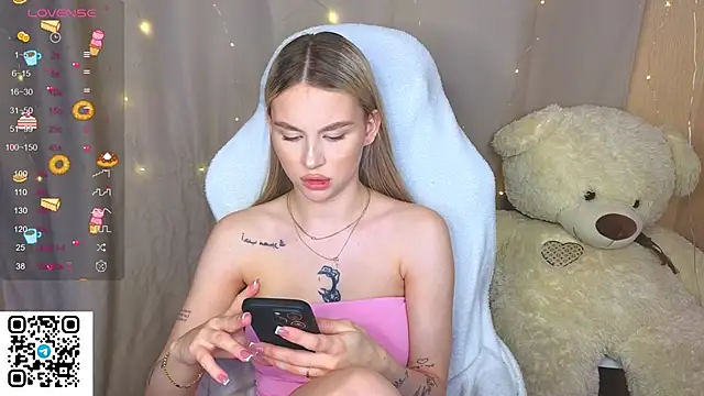 doll barbieee online show from October 1, 2025, 7:42 pm