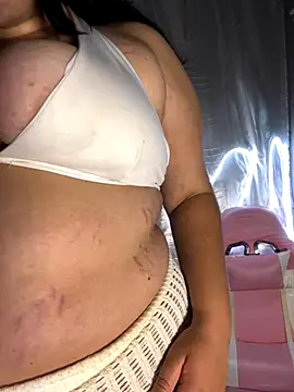 Snapshot of alexxaa96 chatting on October 3, 2025, 4:20 am alexxaa96 online show from October 3, 2025, 4:20 am