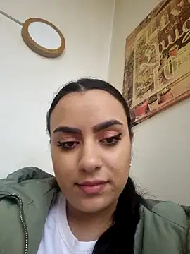 ElyzaIbarra online show from February 8, 2025, 6:22 am