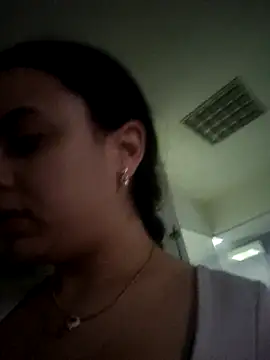 Snapshot of ElyzaIbarra chatting on March 18, 2025, 5:09 am ElyzaIbarra online show from March 18, 2025, 5:09 am