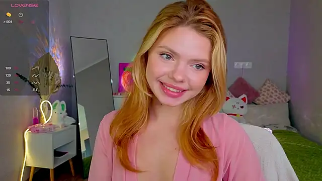 Red  Candy online show from October 7, 2025, 1:19 pm