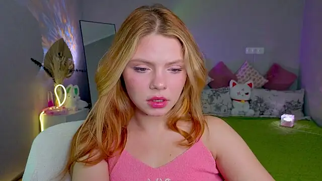 Red  Candy online show from October 9, 2025, 2:15 pm