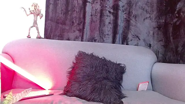 abysss angel online show from January 10, 2025, 6:28 pm