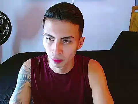 Snapshot of Velk_hot chatting on April 23, 2026, 1:46 pm Velk hot online show from April 23, 2026, 1:46 pm