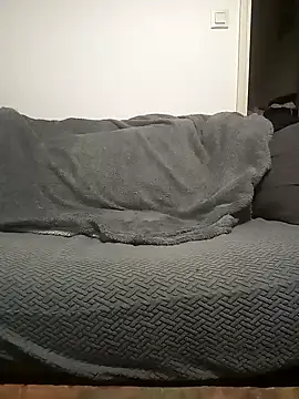 leloupblanc5304 online show from December 4, 2024, 8:40 pm