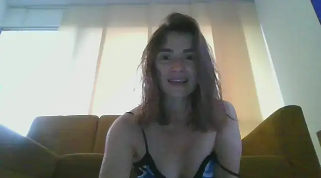 Snapshot of Liloo8923 chatting on January 31, 2025, 11:24 am Liloo8923 online show from January 31, 2025, 11:24 am