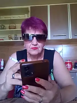 Snapshot of Ely_Elenita chatting on June 6, 2026, 7:35 am Ely Elenita online show from June 6, 2026, 7:35 am