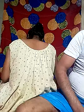 heena222 online show from January 3, 2025, 4:37 pm