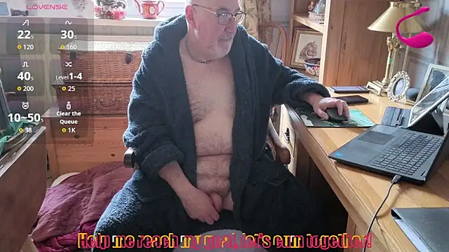 Snapshot of Adamdaddybear chatting on March 4, 2026, 8:53 am Adamdaddybear online show from March 4, 2026, 8:53 am