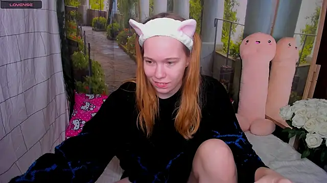 MarryJanes online show from February 5, 2025, 4:14 pm