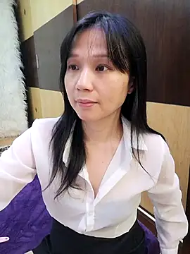 enjoysung online show from February 16, 2025, 2:31 am