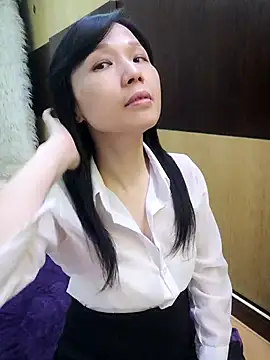 enjoysung online show from March 21, 2025, 2:39 am