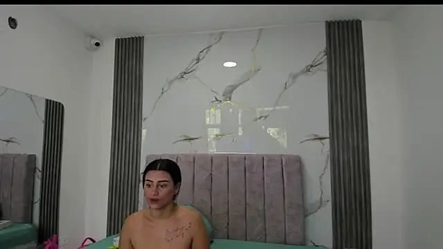 dirty couple22 online show from June 18, 2026, 2:43 pm