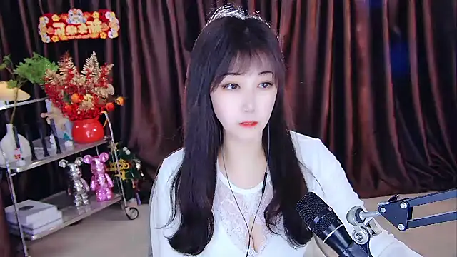 xiaoya666--baby online show from February 11, 2025, 2:03 am